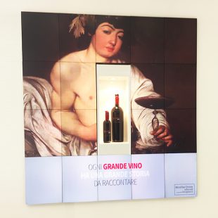 Telling the story of wine and technology with a small configuration of MicroTiles™ (rear projection cubes).
